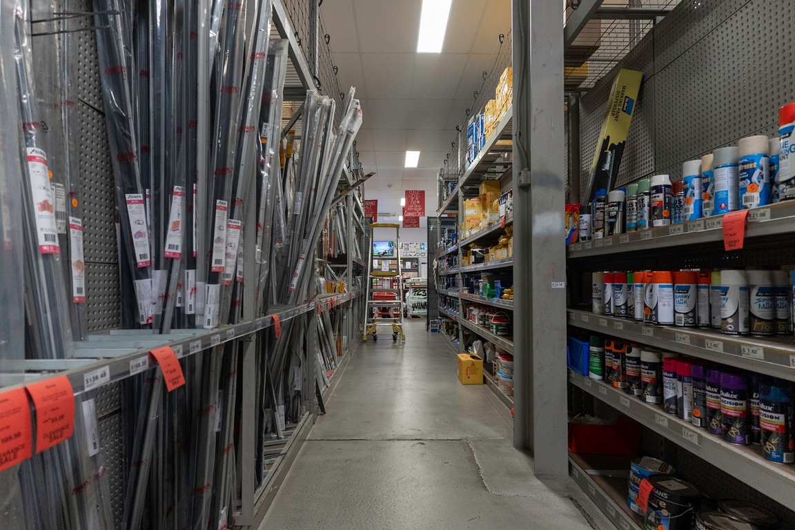 Paint Nortruss Hardware